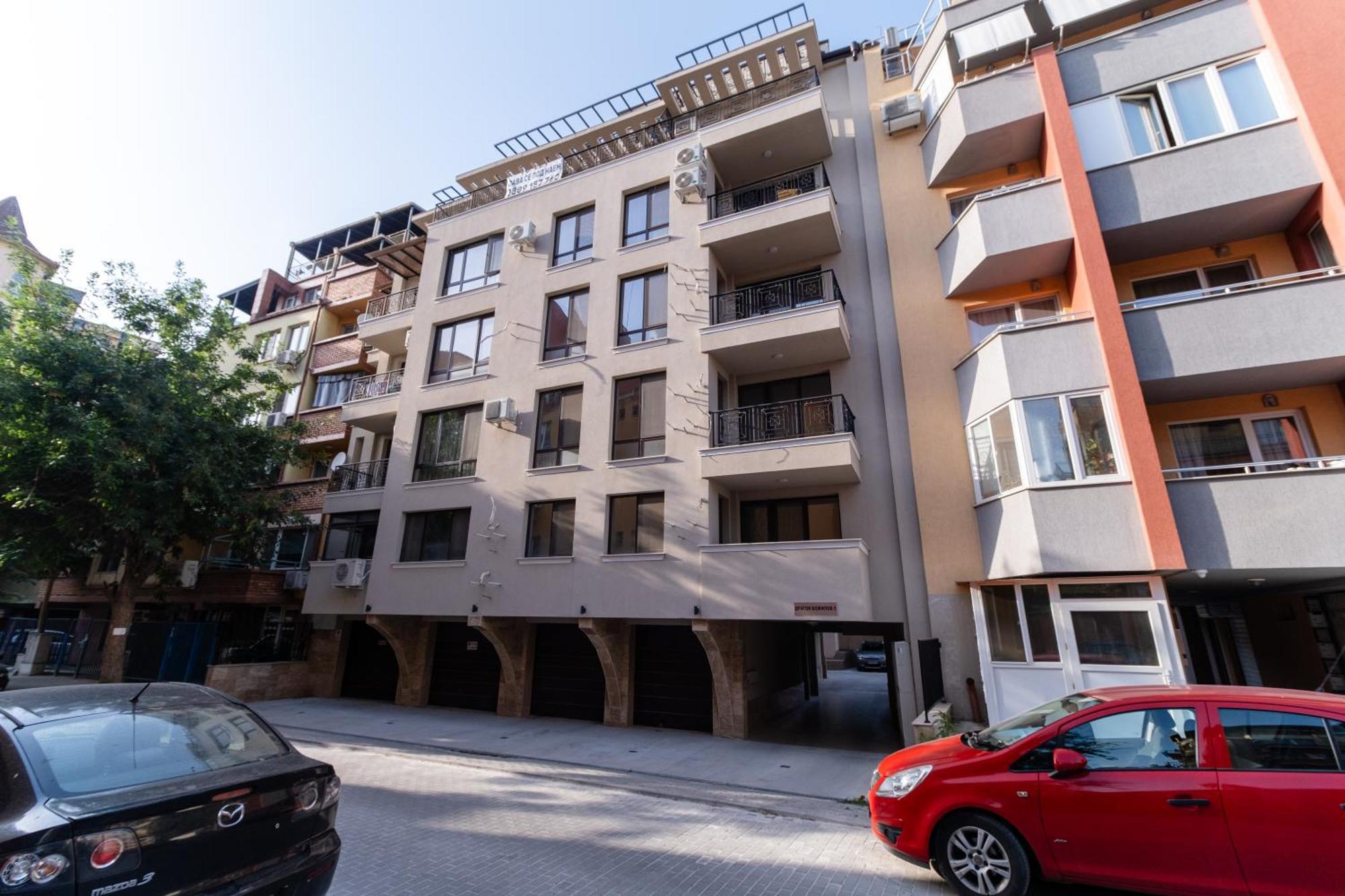 1-Bedroom Apartment With Free Private Parking 普罗夫迪夫 外观 照片