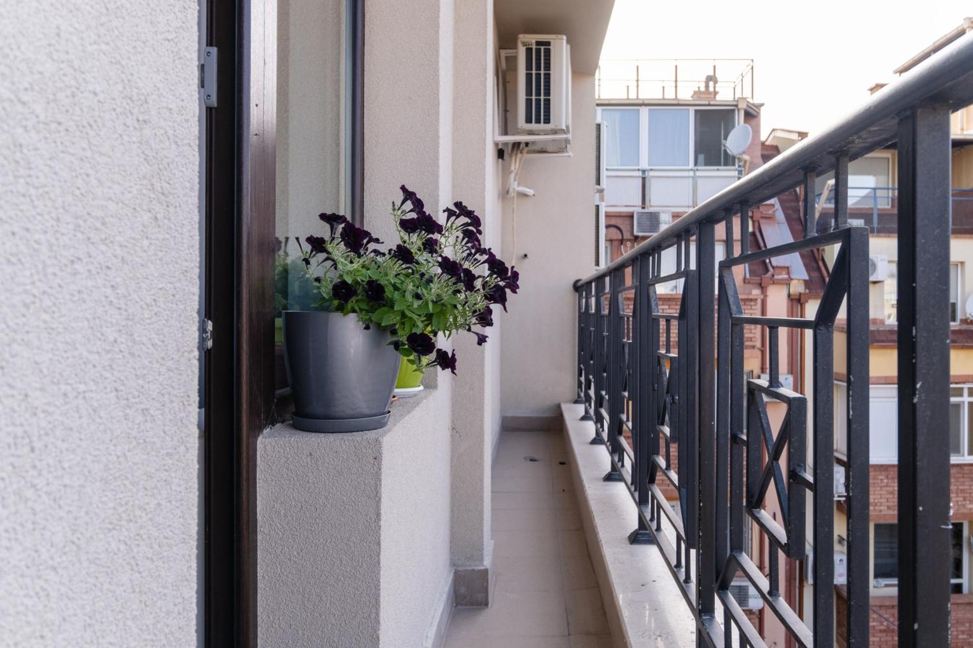 1-Bedroom Apartment With Free Private Parking 普罗夫迪夫 外观 照片